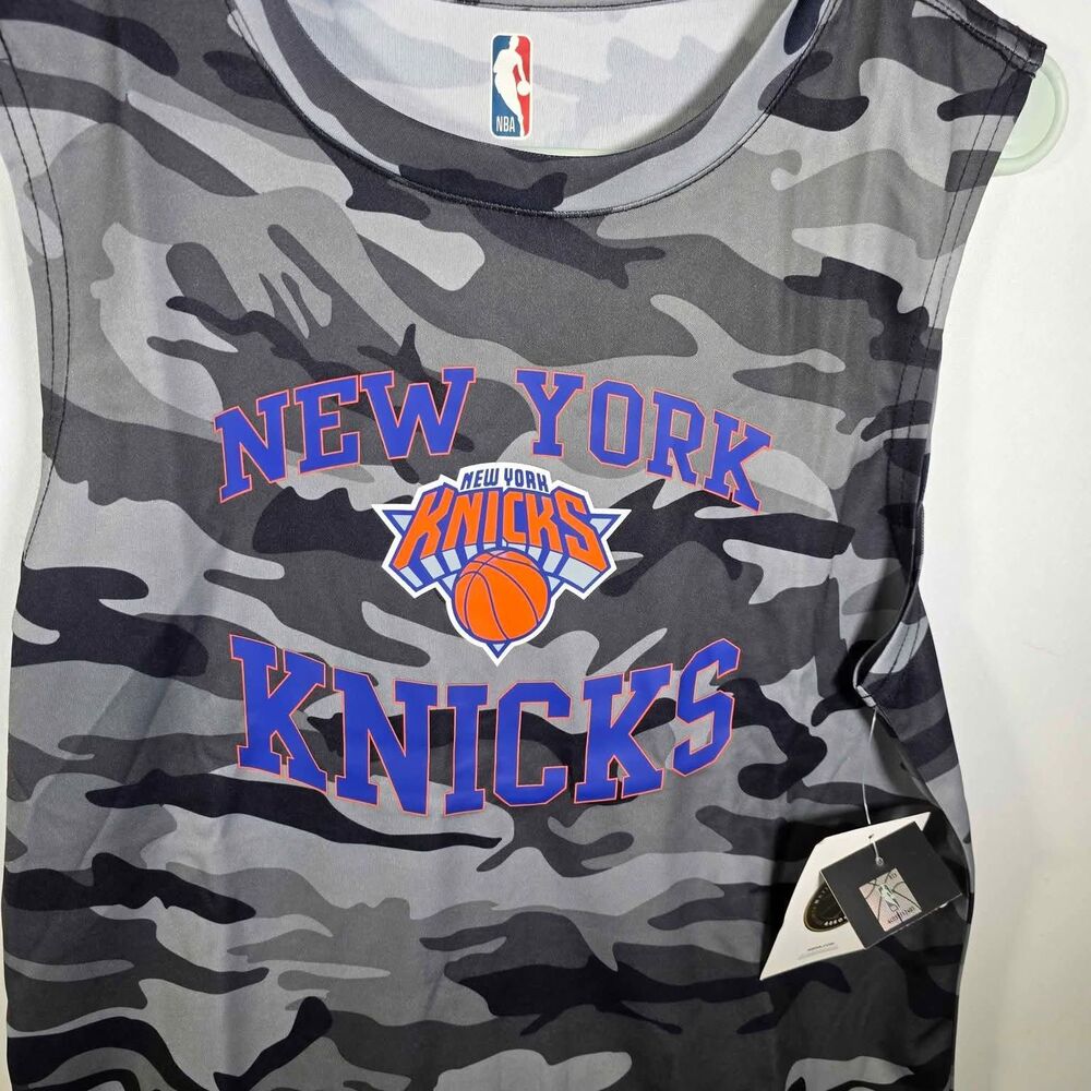 Jersey #30 Julius Randle - New. Boys XL/18/20 Or Men's S